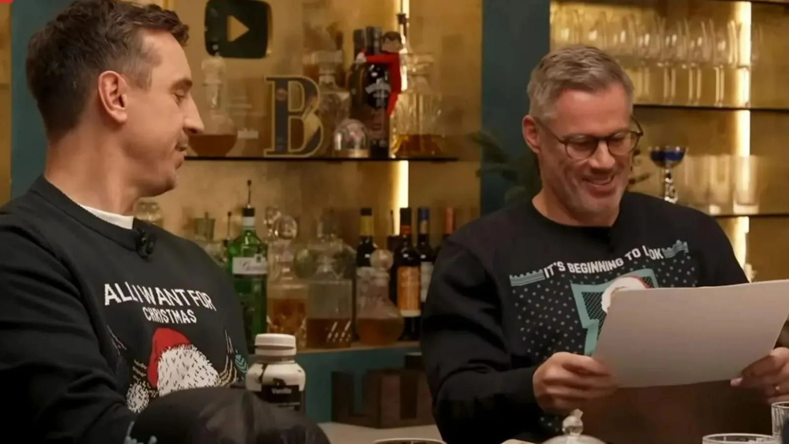 Le brutal cadeau Secret Santa de Gary Neville pour Jamie Carragher « rejeté » par Everton