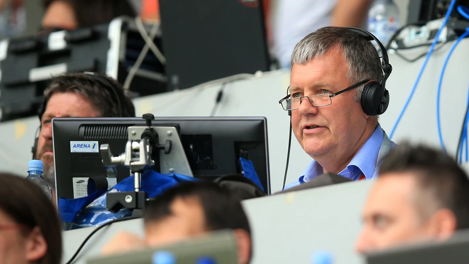 Clive Tyldesley révèle un possible DERNIER match en direct au Royaume-Uni qui « ne sera pas ennuyeux » des mois après le licenciement du commentateur légendaire d’ITV