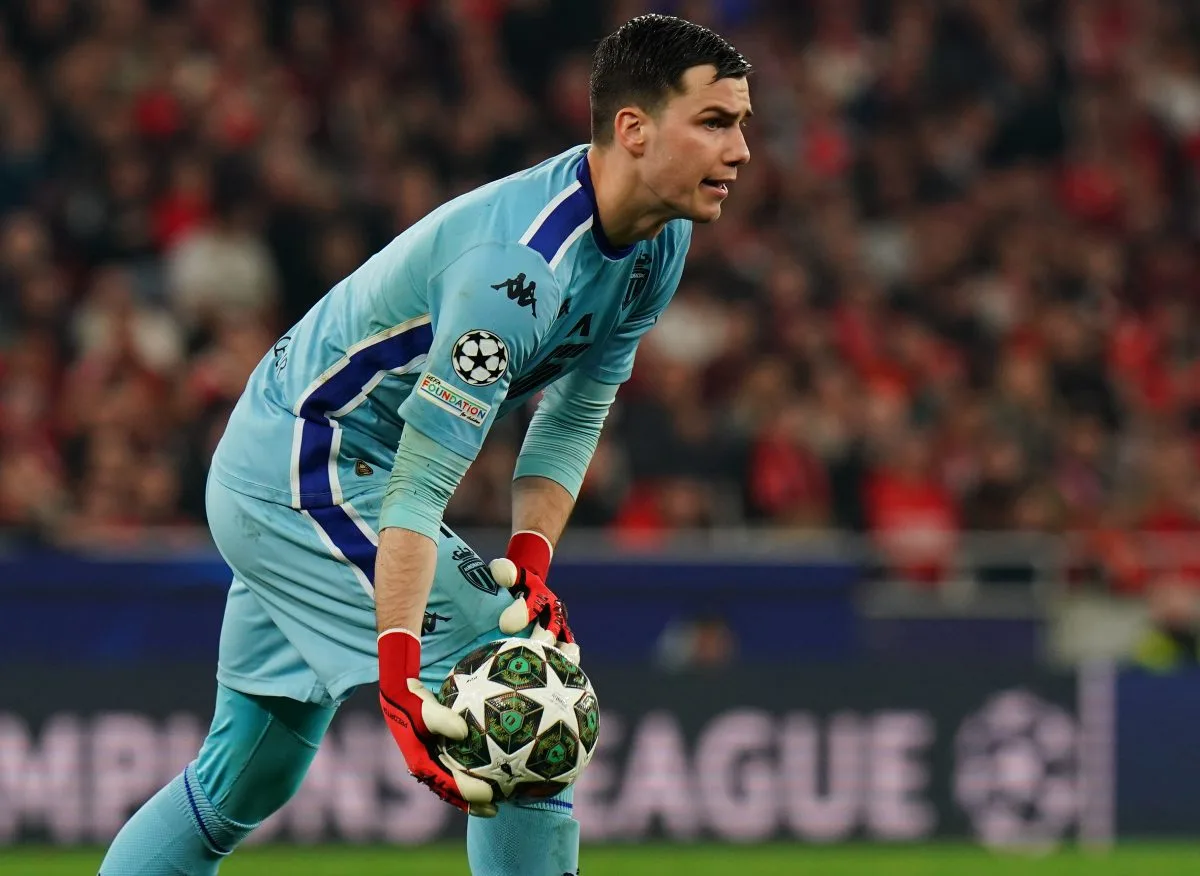 Adi Hütter dit que Monaco ‘n’est pas 100% satisfait de la situation du gardien de but du club