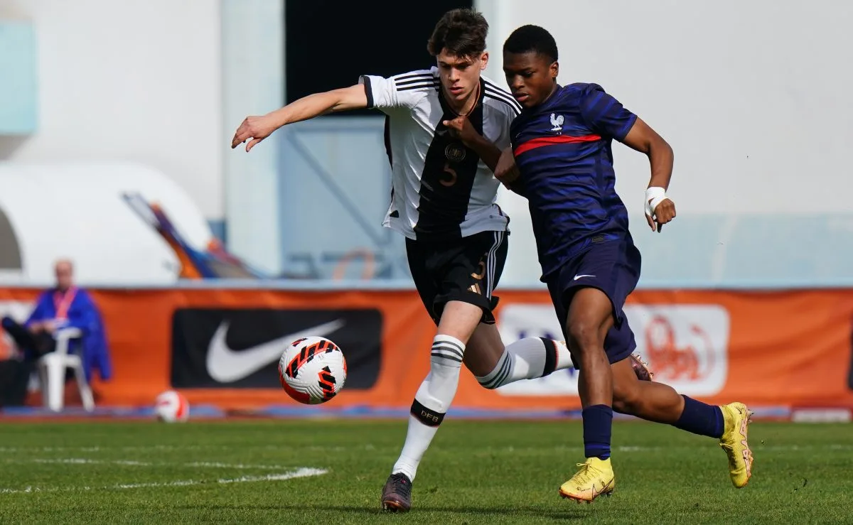 Chelsea intéressé par Lyon Prospect Enzo Molebe
