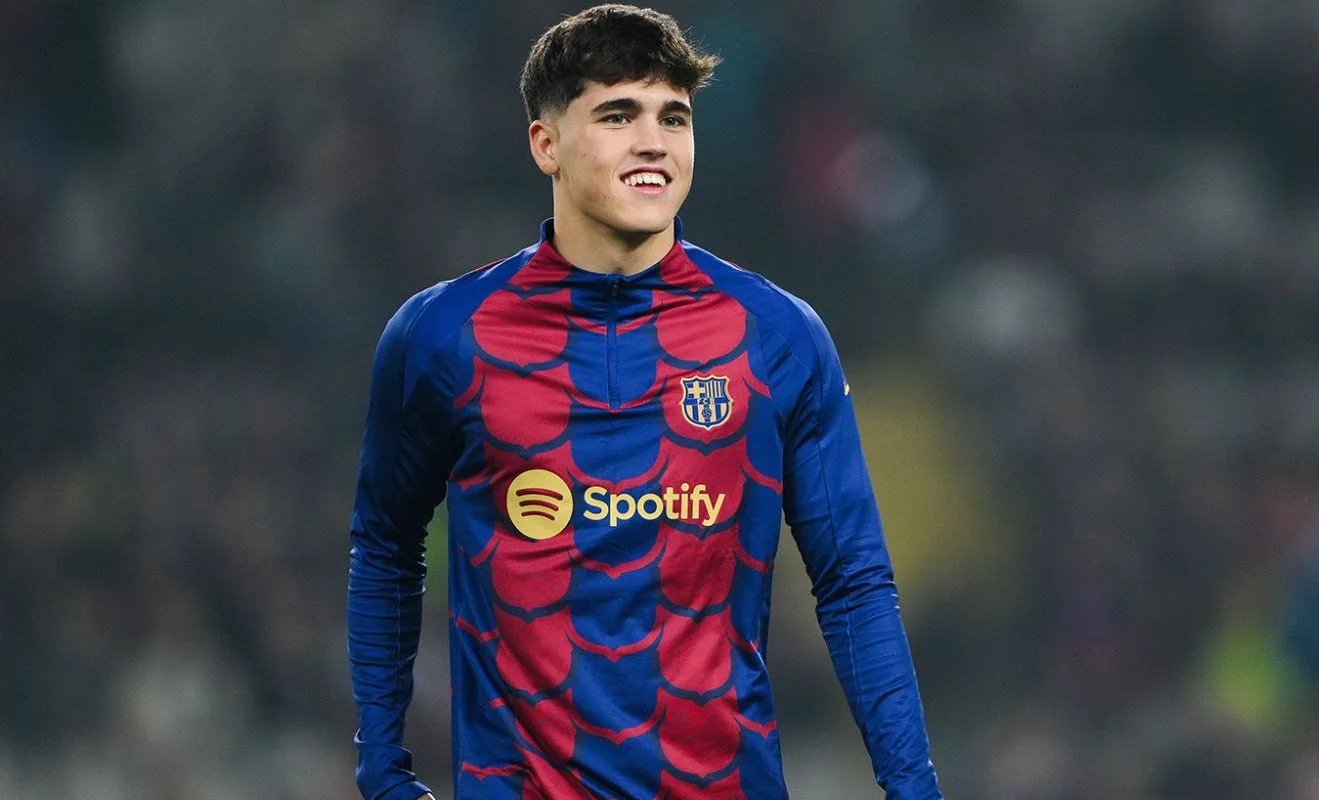 Barcelone confirme le nouveau contrat pour le défenseur des étoiles Pau Cubarsi