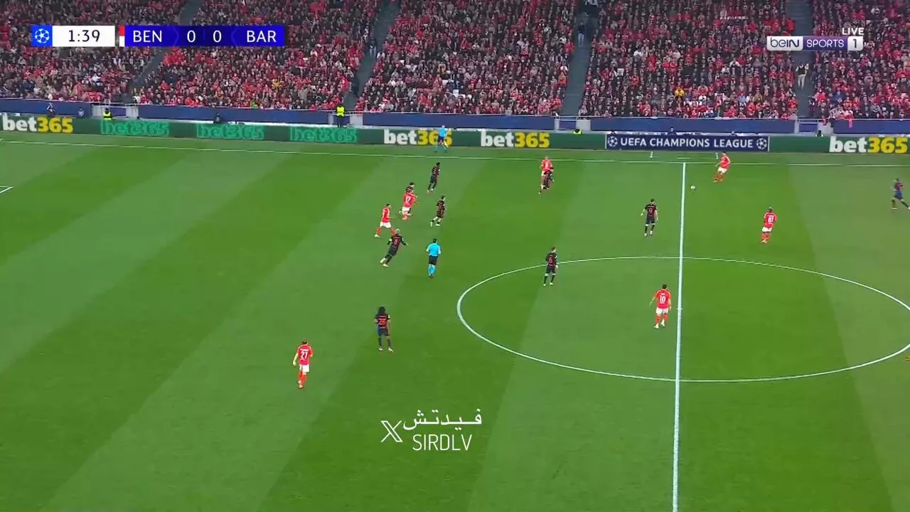 REGARDER: Barcelone derrière en deux minutes alors que Benfica fait un début de rêve en Ligue des champions