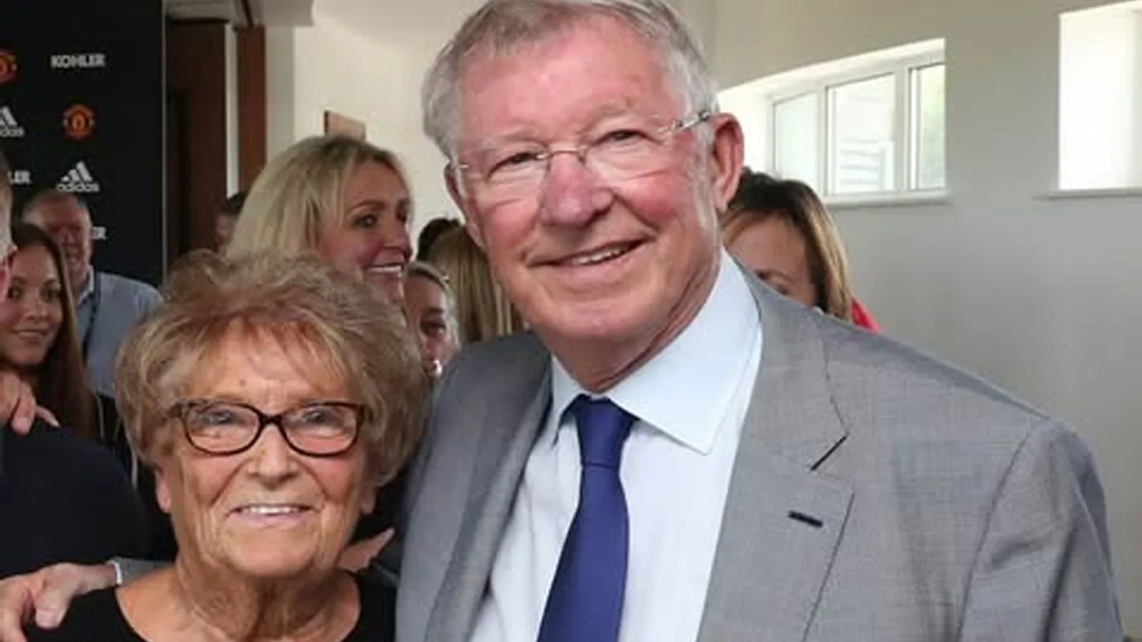 Le chauffeur de Sir Alex Ferguson adopte le chien de Kath Phipps, réceptionniste de Man Utd, après son décès à 85 ans