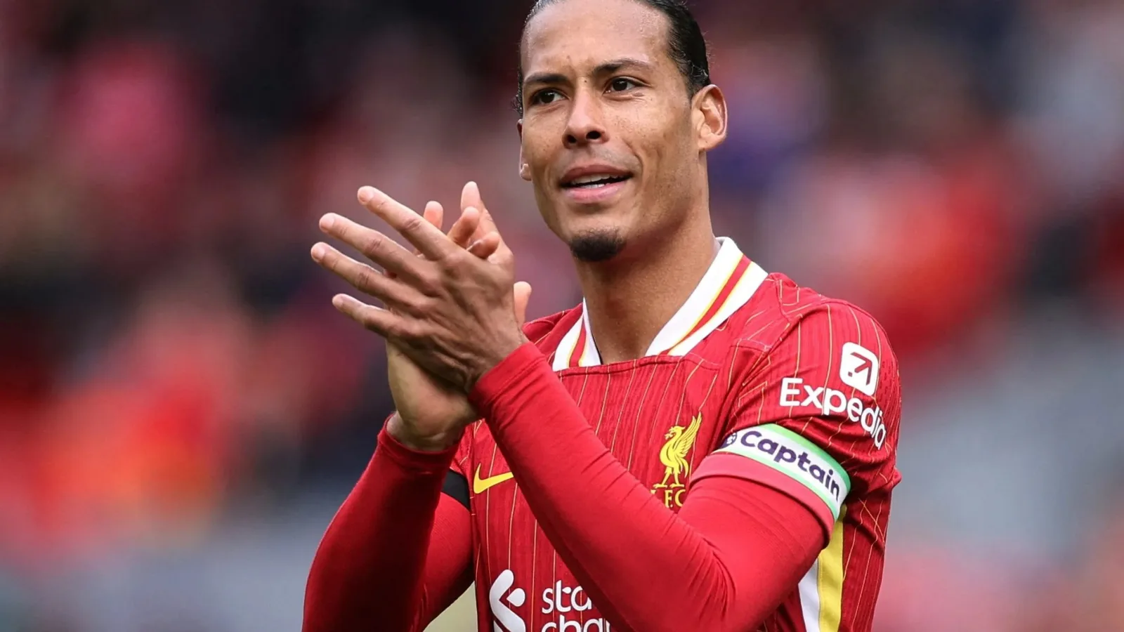 La société de défense des droits d’image de Virgil Van Dijk banque la somme alléchante des offres de parrainage car il accepte le contrat de 400k par semaine