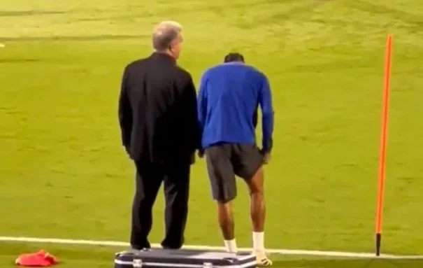 REGARDER: La star de Barcelone s’est entretenue avec Joan Laporta quelques minutes après des commentaires cinglants