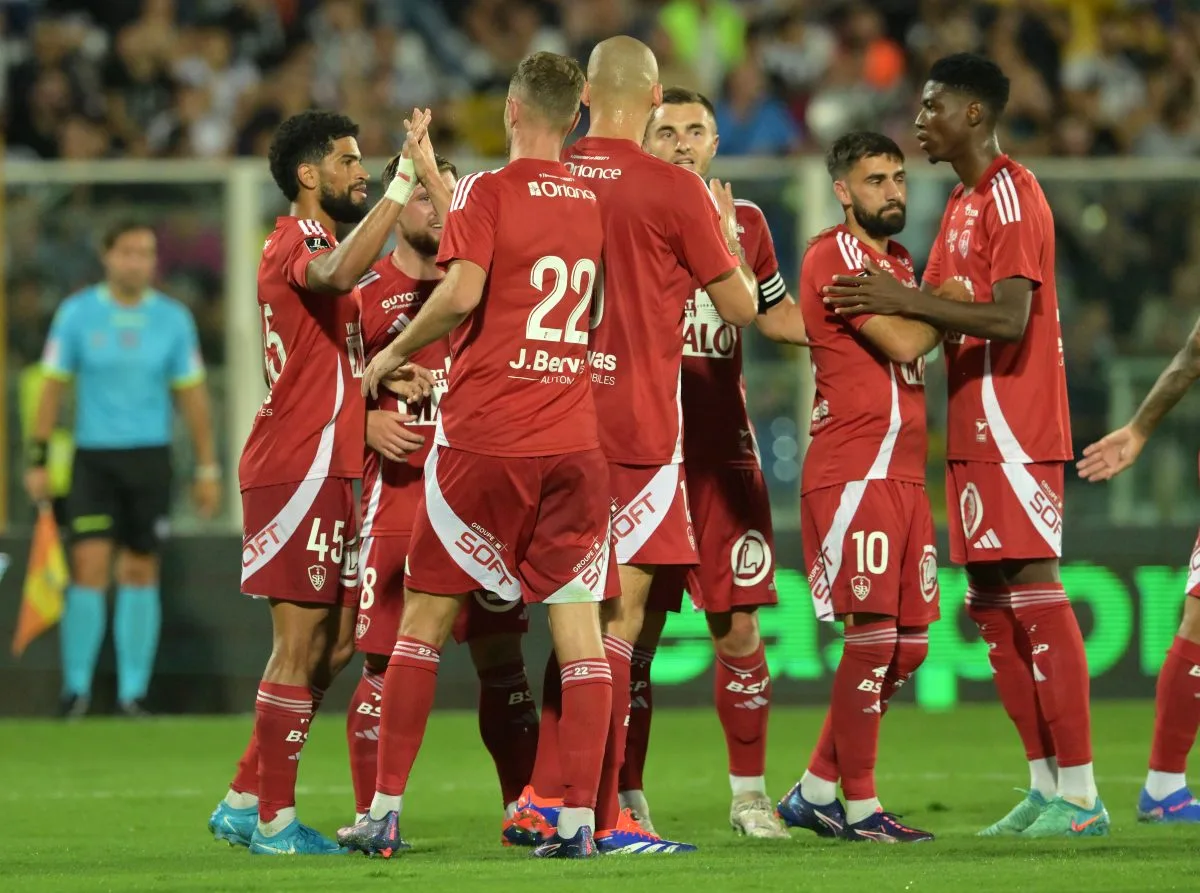 NOTES DES JOUEURS | Sparta Prague 1-2 Brest : les Pirates se rapprochent de la phase à élimination directe de la Ligue des champions