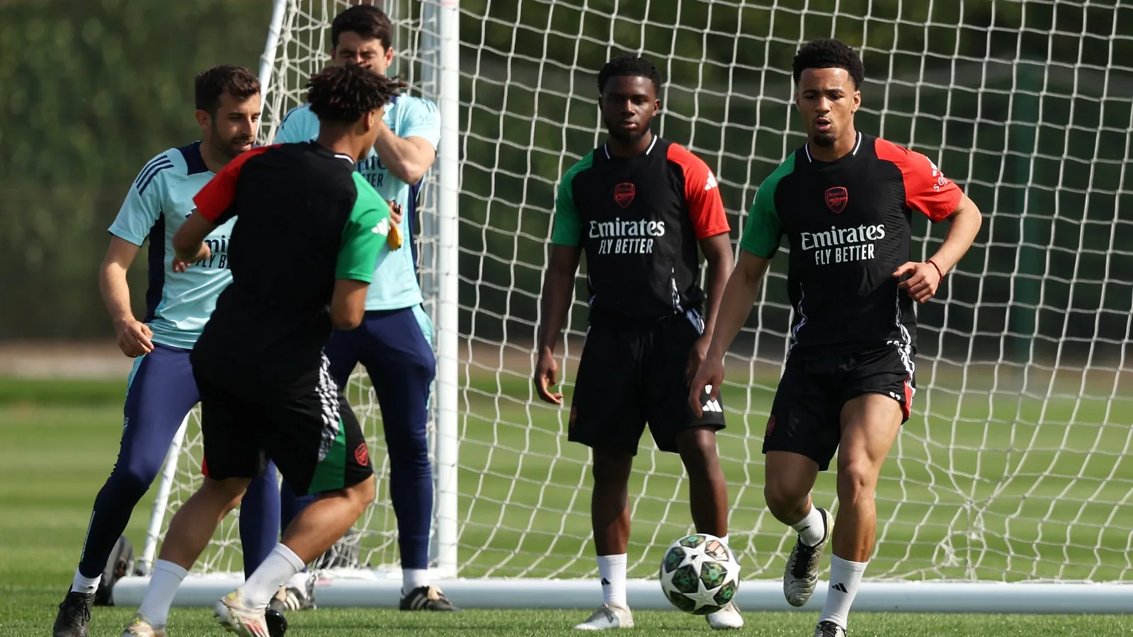 Arsenal a remis un bon présage pour le conflit de demi-finale de la Ligue des champions Crunch avec le PSG