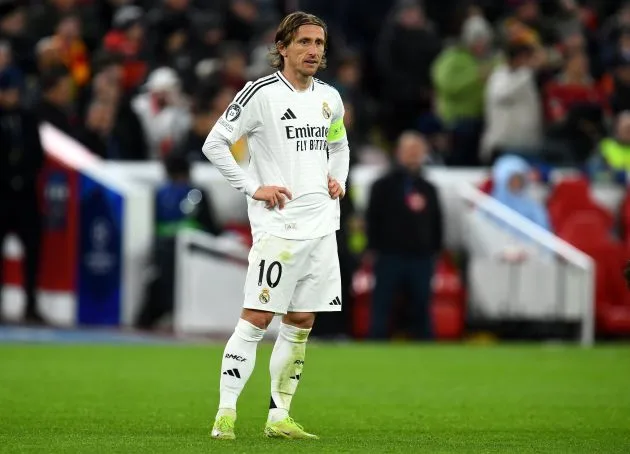 Un retrait, un match d’attente : deux décisions contractuelles prises au Real Madrid