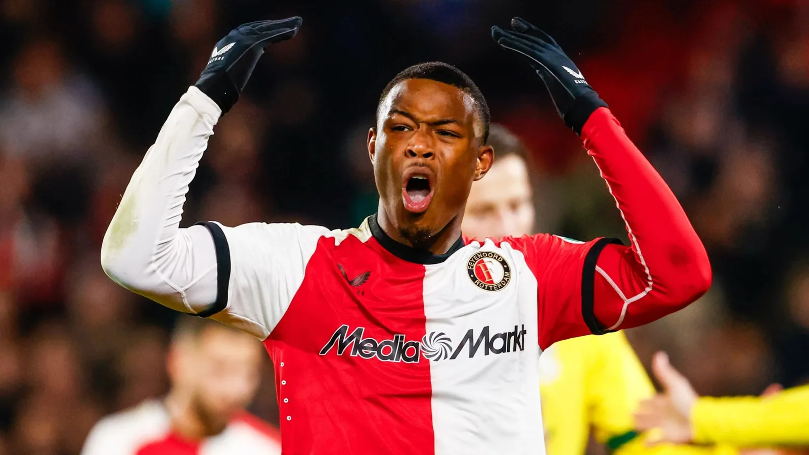 Aston Villa devrait signer l’attaquant Feyenoord Zepiqueno Redmond, 18 ans, en transfert gratuit
