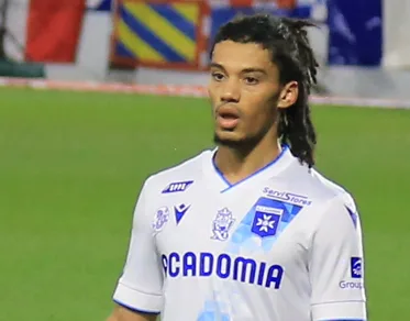 Clement Akpa d’Auxerre attirant Everton et Wolves intéresse