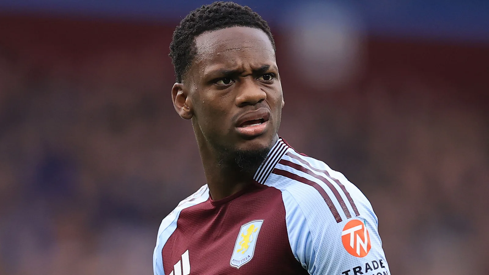 La star d’Aston Villa, Jhon Duran, fait face à une interdiction prolongée qui laissera Unai Emery bouillonner après un carton rouge contre Newcastle
