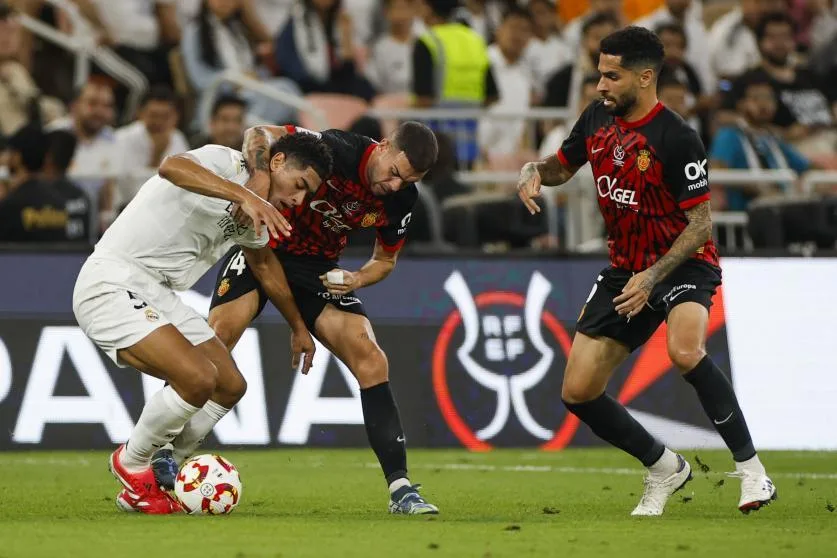 « Il doit apprendre » – La star de Majorque interpelle le jeune du Real Madrid après le choc de la Supercoupe d’Espagne