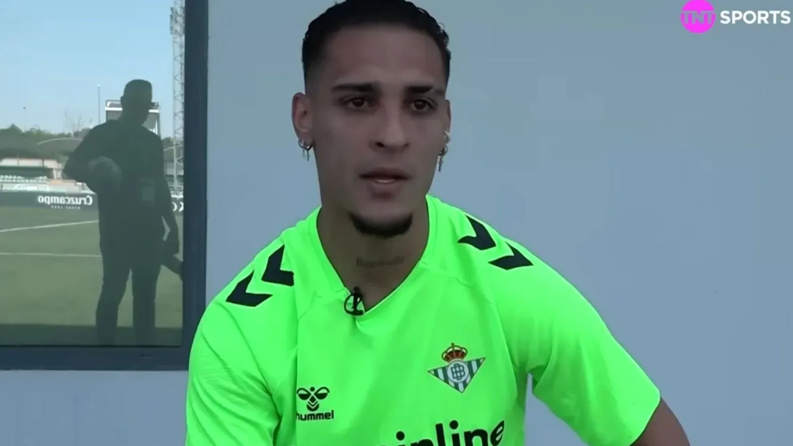 «  Je ne pouvais plus le supporter  » – Antony fonde en larmes sur l’homme utd lutte et admet qu’il est passé des jours sans manger