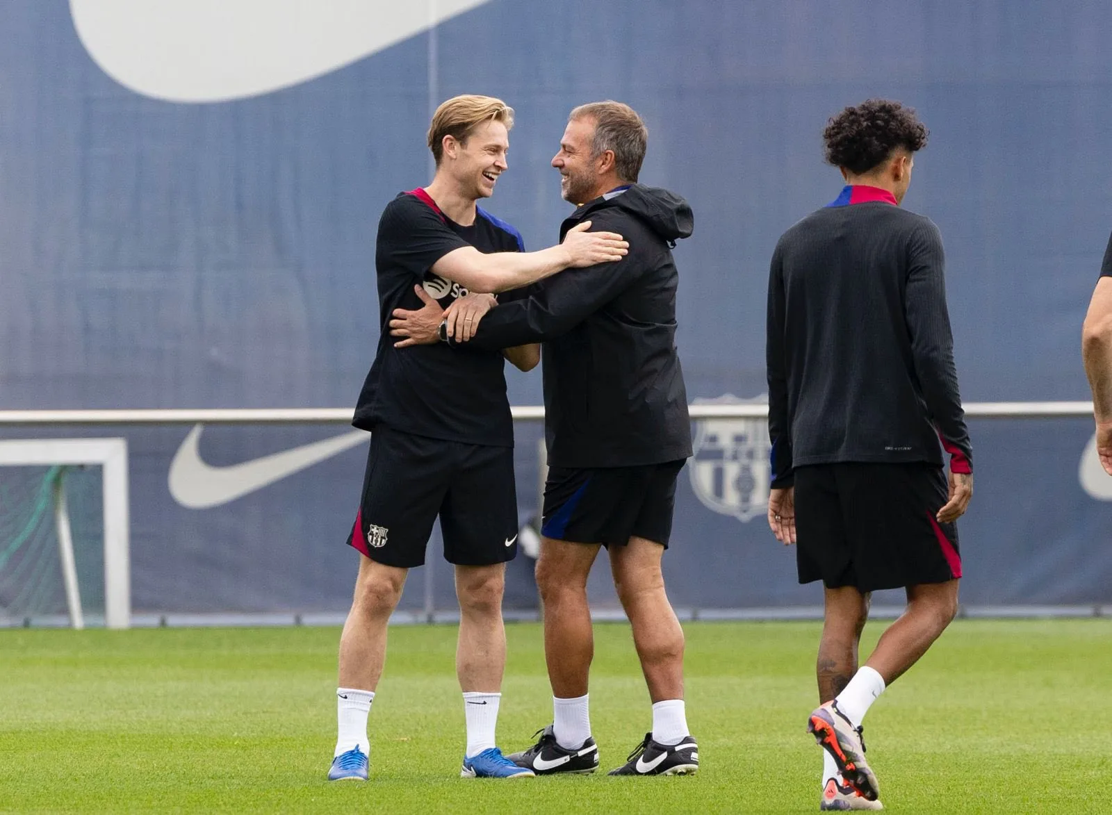Barcelone complète U-tour avec une nouvelle offre contractuelle pour Frenkie de Jong