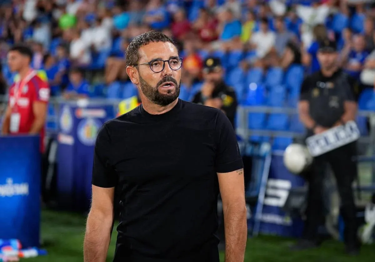 Getafe Signe l’ancienne star de l’Espagne alors que l’ancien milieu de terrain de Barca rejoint Alaves