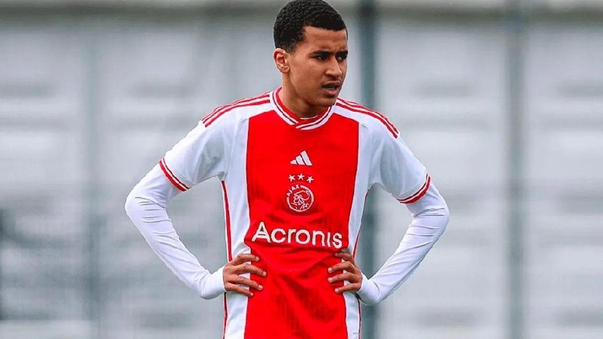 Le Real Madrid se rapprochant de la signature de l’Ajax Wonderkid, 16 ans,