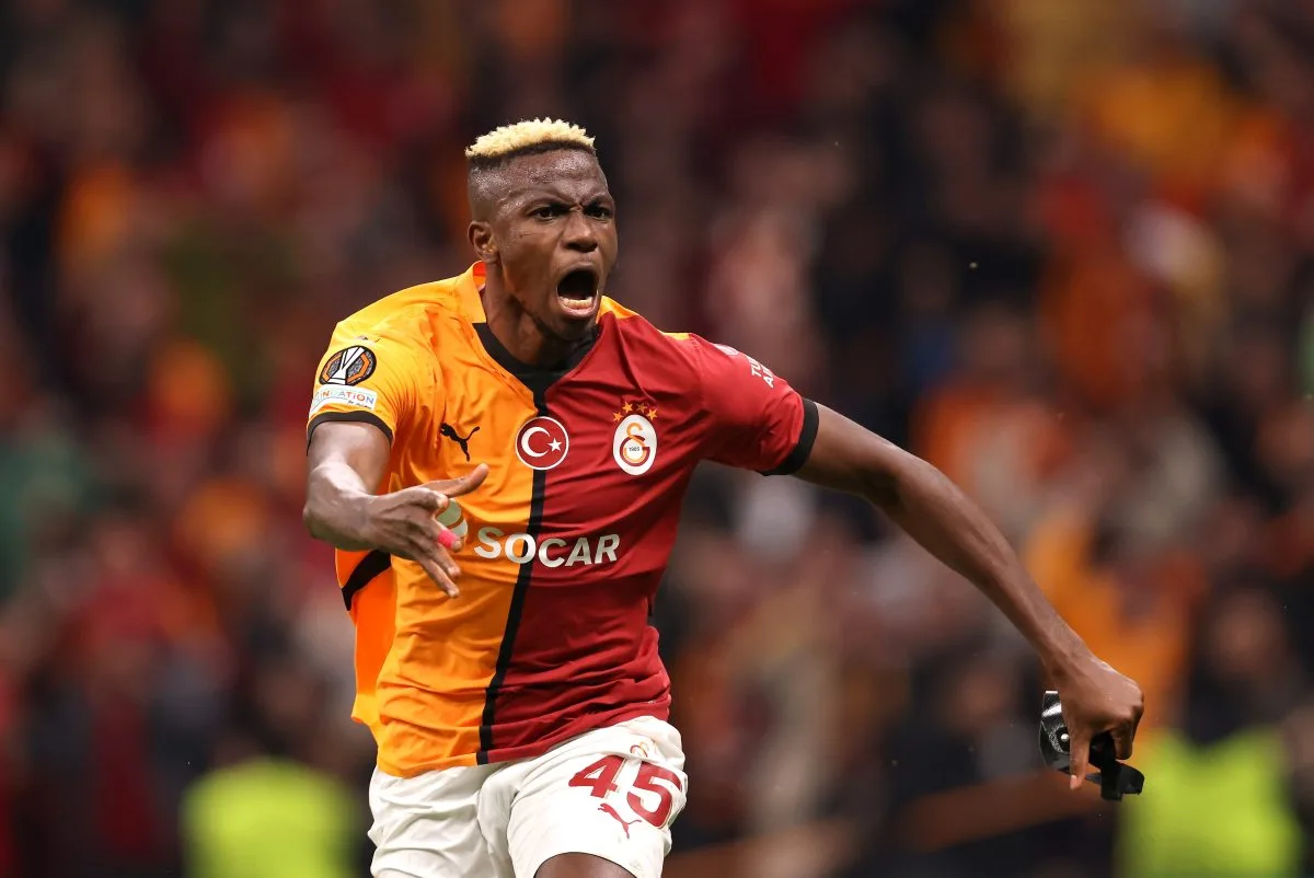 Manchester United rivalisera avec le PSG pour Victor Osimhen