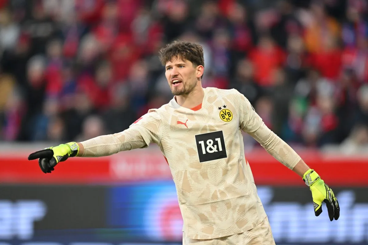 Chelsea et la cible de Newcastle Gregor Kobel pourraient quitter le Borussia Dortmund