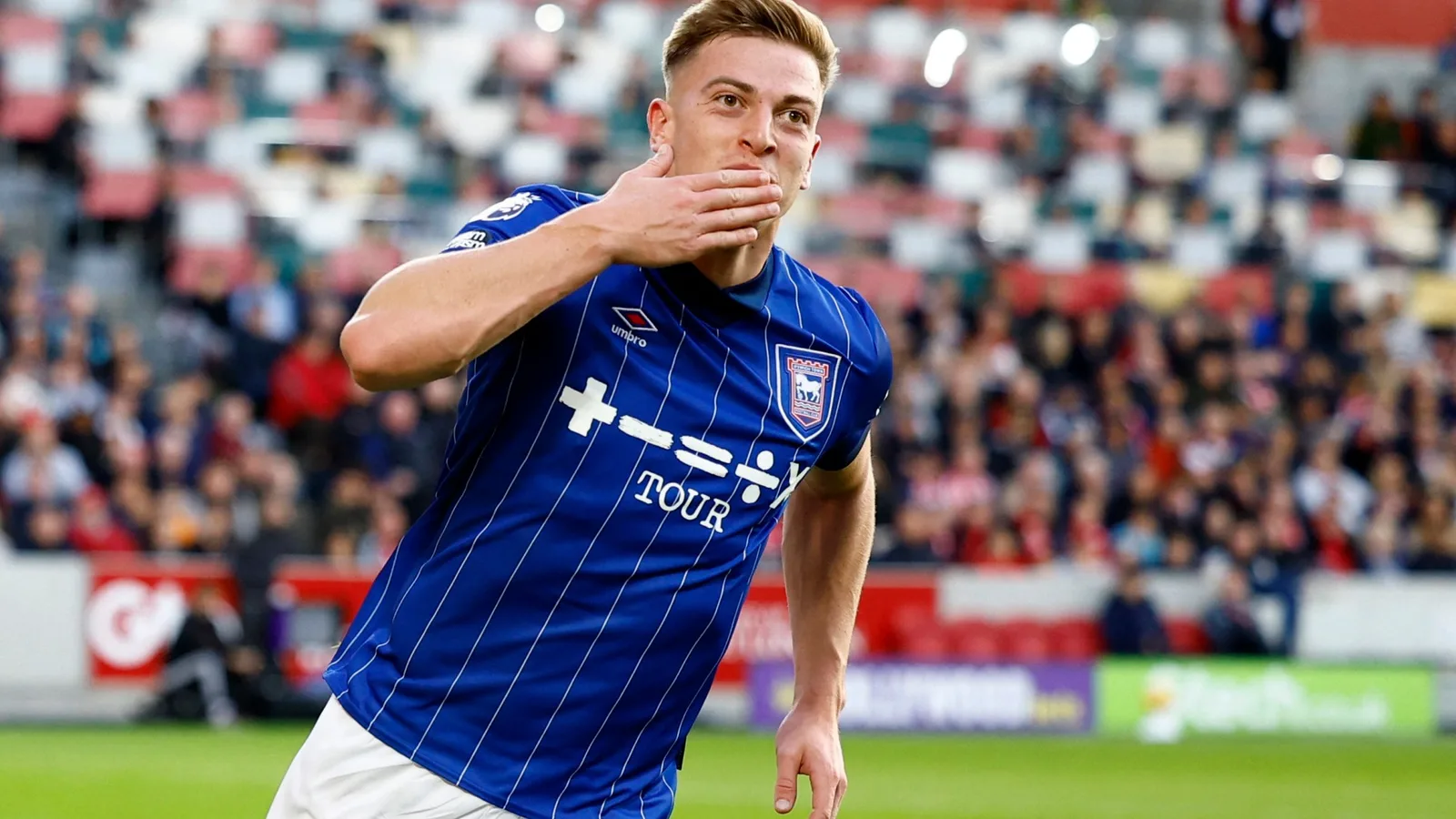Man Utd et Chelsea préparent un transfert pour la star d’Ipswich, Liam Delap – mais Man City aura son mot à dire dans le prochain club