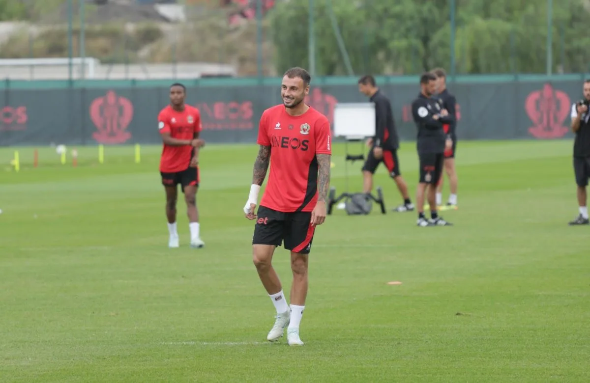 «  Nous n’avons pas besoin de faire ce genre de choses  » – Jonathan Clauss sur le camp de Rome de Marseille