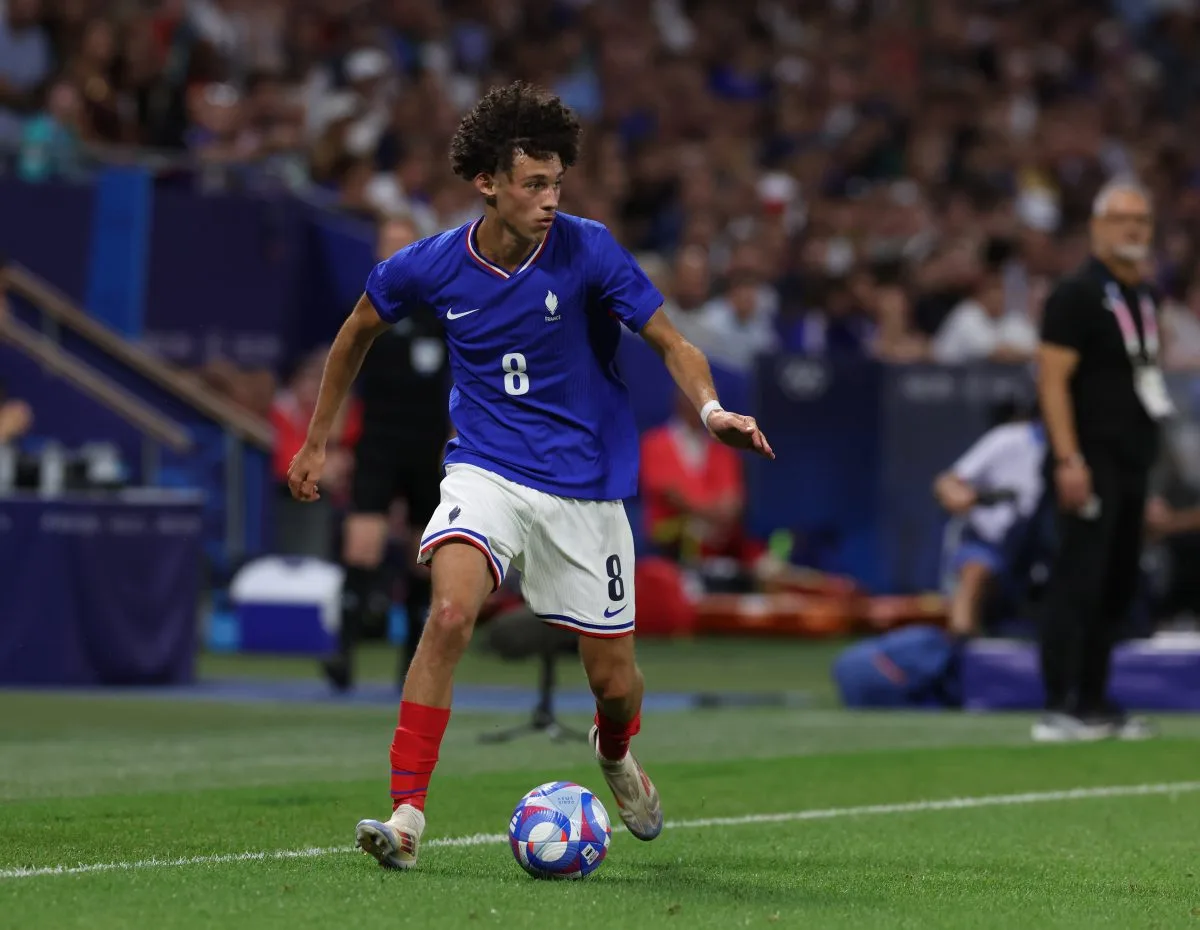 «  C’est un joueur totalement différent des autres joueurs de la France  » – Maghnes Akliouche soutenue pour l’appel de la France