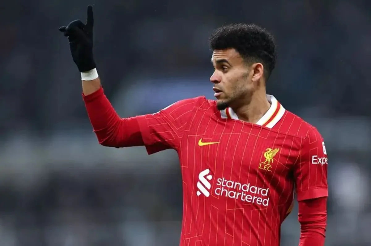 Barcelone fait une approche formelle de Liverpool pour Luis Diaz