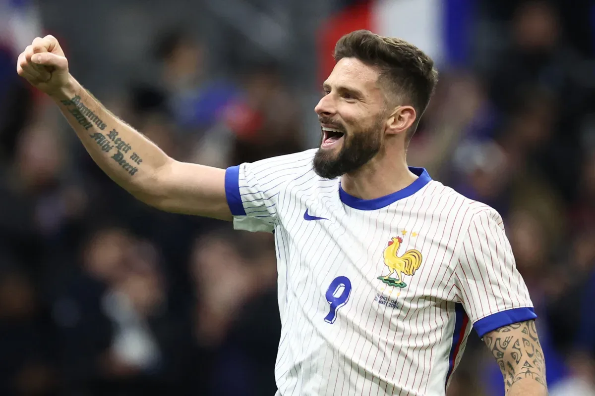 «  Il a toujours placé l’équipe française au-dessus de tout  » – Didier Deschamps réfléchit à la carrière en France d’Olivier Giroud