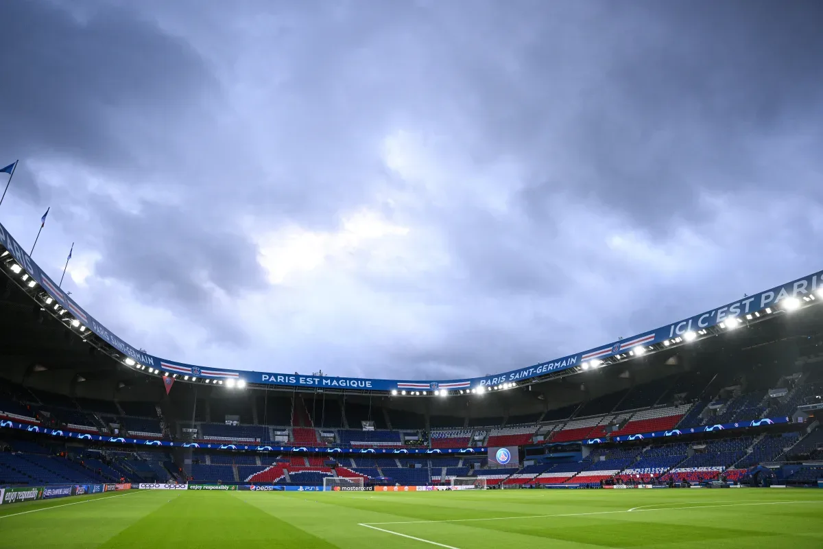 Première Ligue leaders Lyon complete double over PSG at Parc des Princes