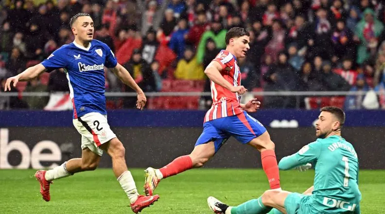 La Liga Round-up: Julian Alvarez envoie l’Atletico Madrid Top, Sévilla Save Draw et Girona Held à la maison