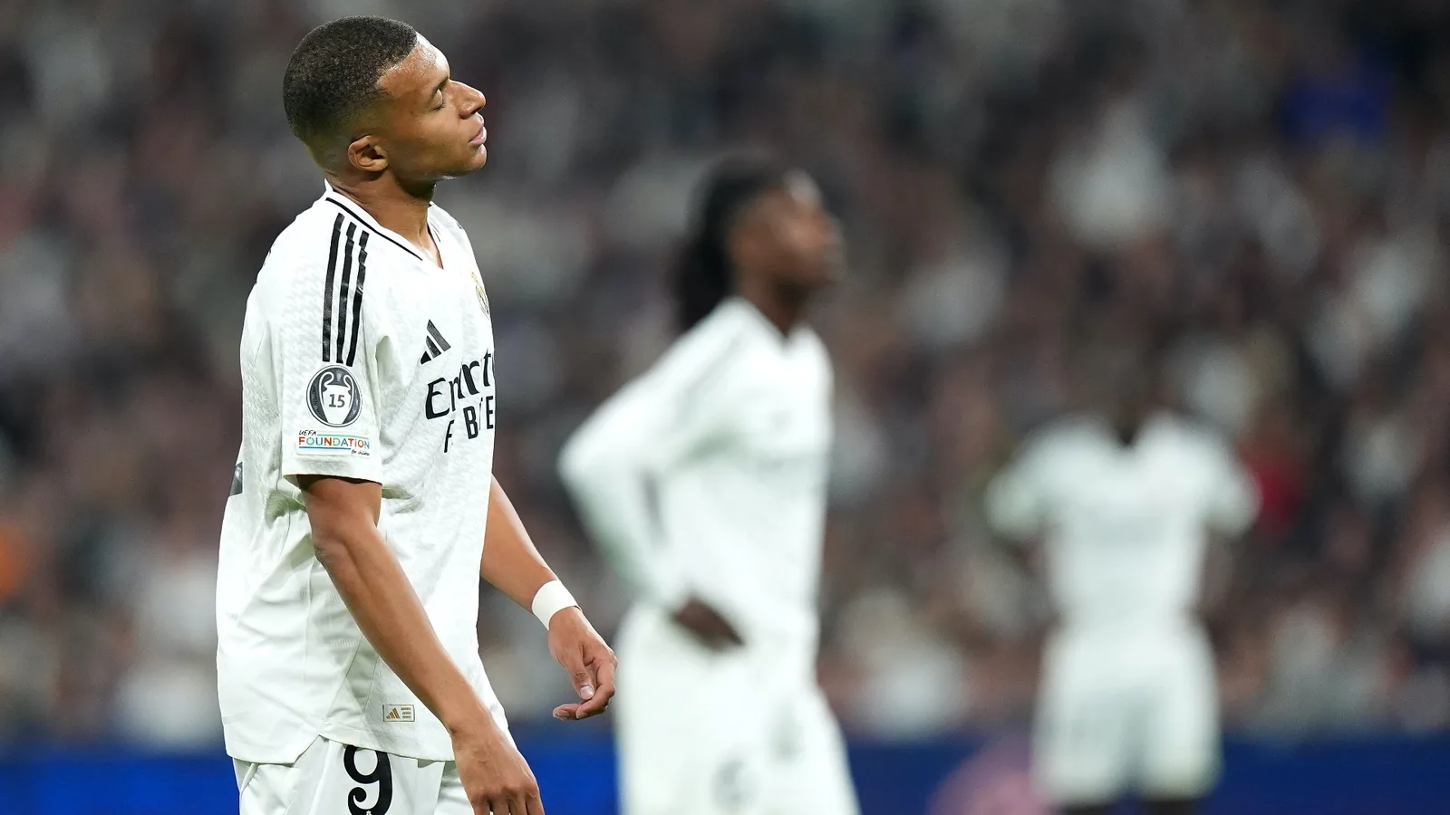 Kylian Mbappe « ne montre aucun signe » de reprendre confiance – « Depuis la Suède, il est différent »