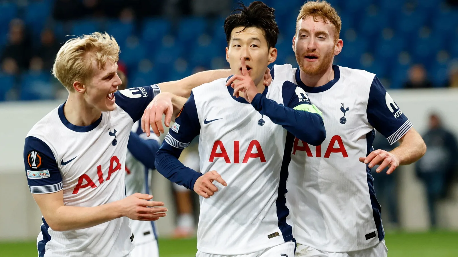 L’équipe de la Ligue Europa de Tottenham a annoncé avec une star de 200 000 £ par semaine et une signature de 12,5 millions de livres sterling