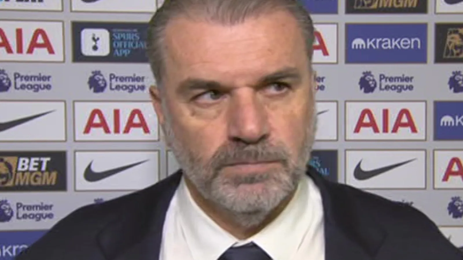 Le patron de Tottenham, Postecoglou, REFUSE de répondre aux questions après que son équipe ait inscrit une nouvelle série de buts lors de la défaite de Liverpool.