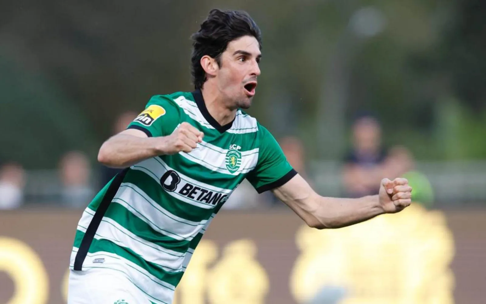 Barcelone Eye Cash Boost en tant que Manchester City Track Ancienne star