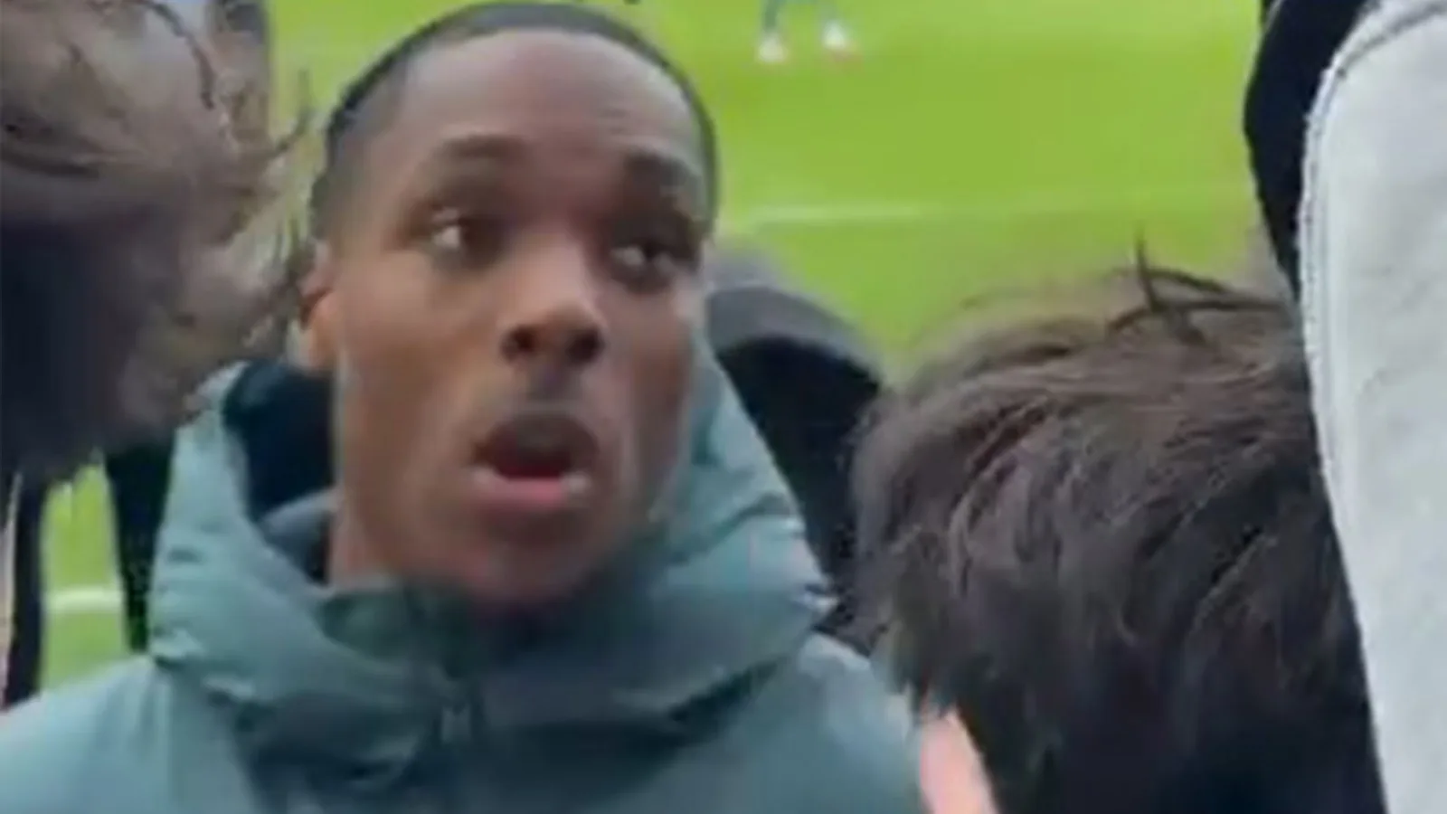 «  Nous devons être ensemble  » – Mathys Tel affronte les fans de Tottenham qui rage dans l’extrémité extérieure après la perte de punch à Fulham
