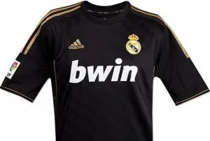 Real Madrid 2011-2012 extérieur
