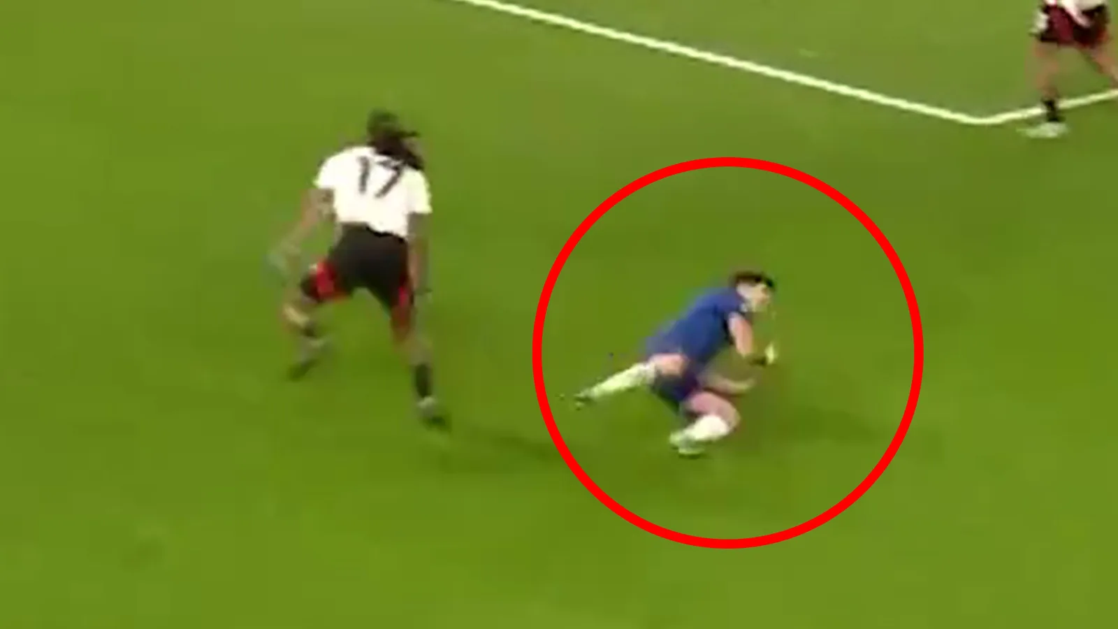 Moment gênant Le commentateur de Fulham est « dangereusement proche » de qualifier la star de Chelsea, Pedro Neto, de « très gros mot »