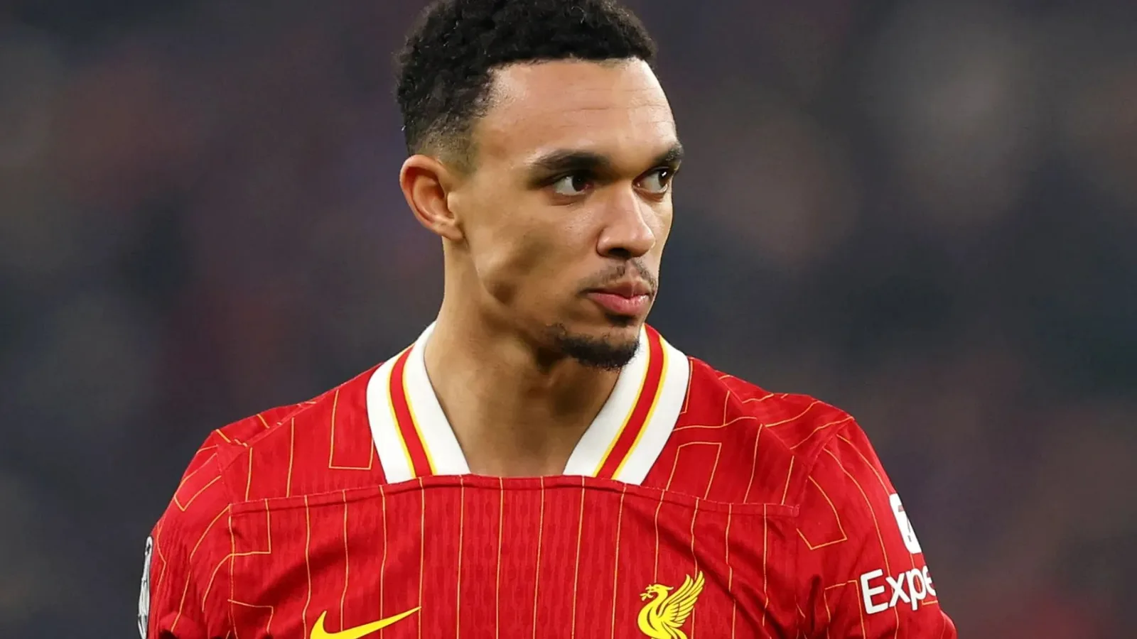 Winger que Trent Alexander-Arnold a nommé son «  adversaire le plus dur de tous les temps  » reste à l’âge de 28 ans à l’âge de 28 ans
