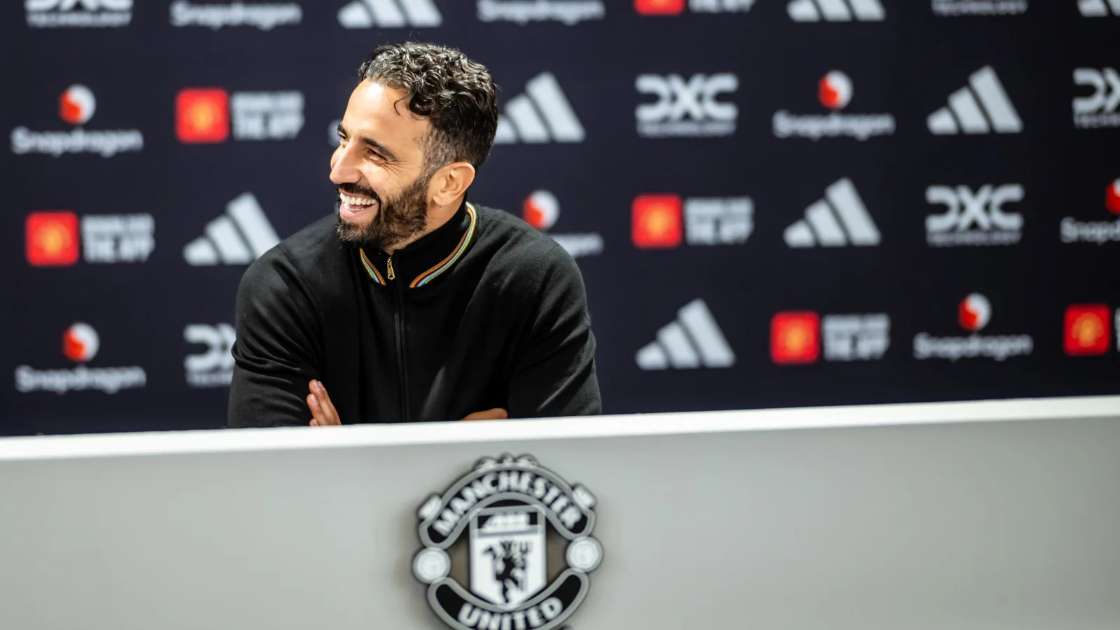 Le joker de Man Utd, Ruben Amorim, est réputé pour faire des impressions sur d’autres managers et pour faire le clown.