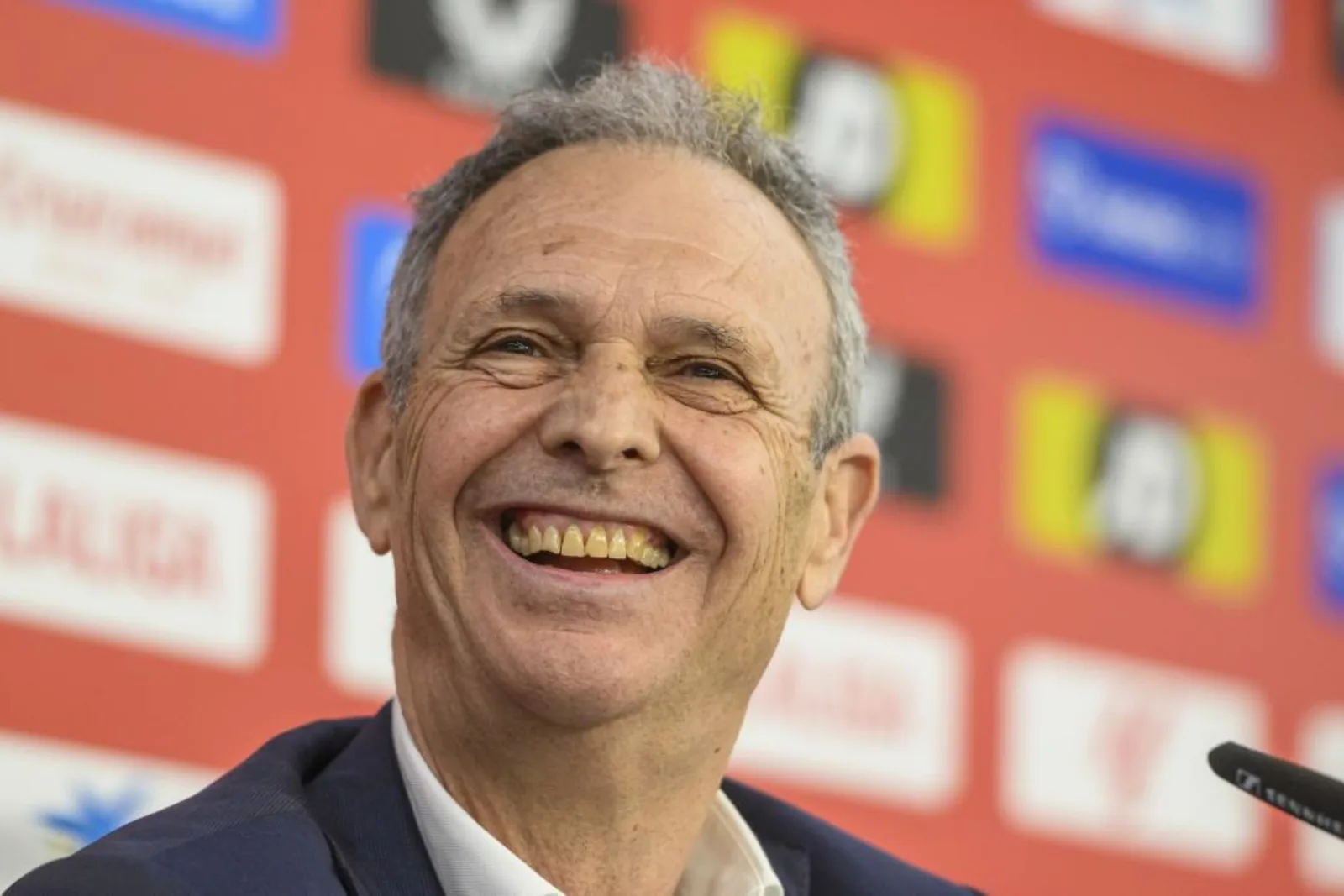 Séville explique la décision de gestion et révéler les offres rejetées de 90 millions d’euros
