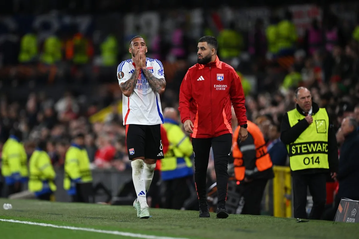 «  Je devrais être plus intelligent  » – Corentin Tolisso de Lyon regrette le carton rouge contre Manchester United