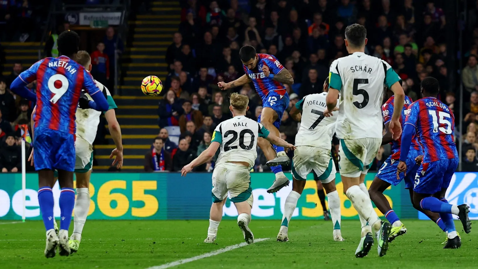 Crystal Palace 1 Newcastle 1: le but tardif de Munoz voit les points partagés alors que Toon ne parvient pas à réussir un tir cadré et perd Isak