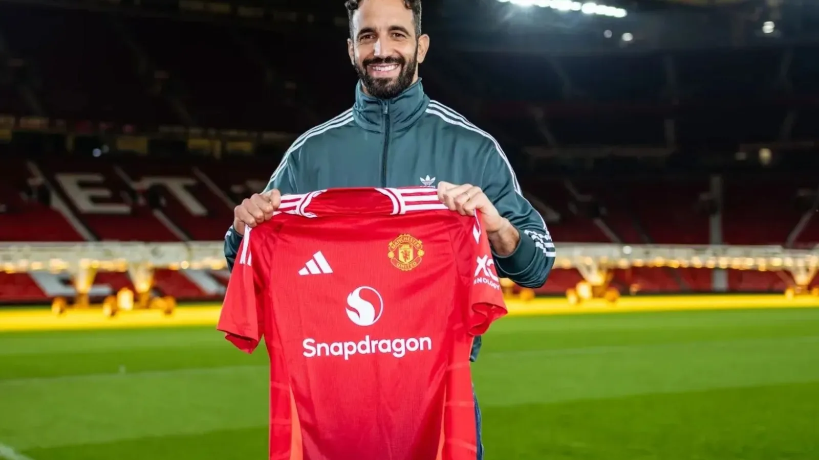 Ruben Amorim révèle la raison pour laquelle Cristiano Ronaldo lui a donné le surnom de « poète » lors de la première interview de Man Utd
