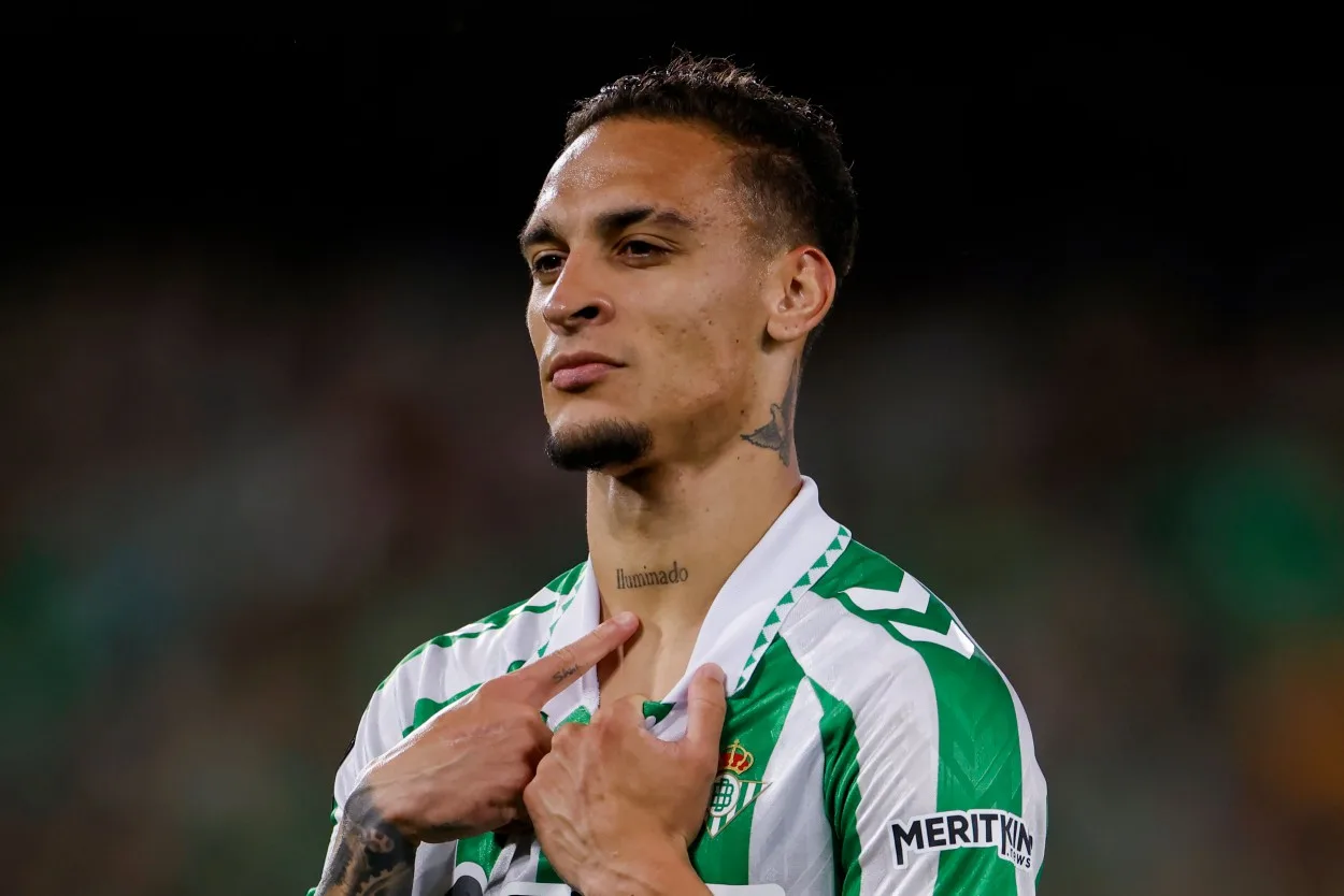Antony ‘pourrait faire un transfert de choc aux géants de la Ligue des champions alors que Man Utd reçoit une demande après un vrai prêt de Real Betis’
