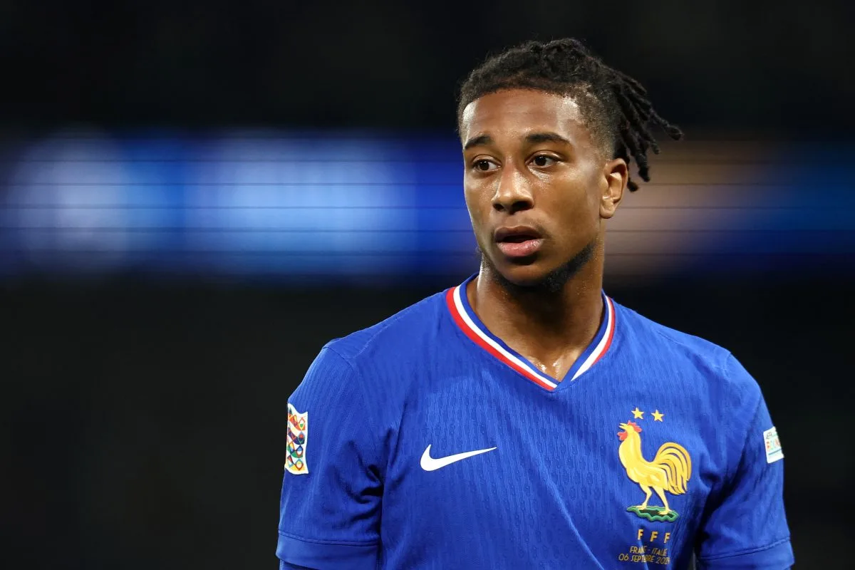 Barrière linguistique empêchant Didier Deschamps de former un lien étroit avec Michael Olise