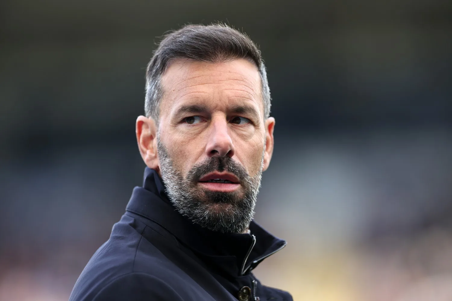 Ruud van Nistelrooy révèle que le plan de la promotion de Leicester – mais il n’est que le troisième favori à être manager la saison prochaine