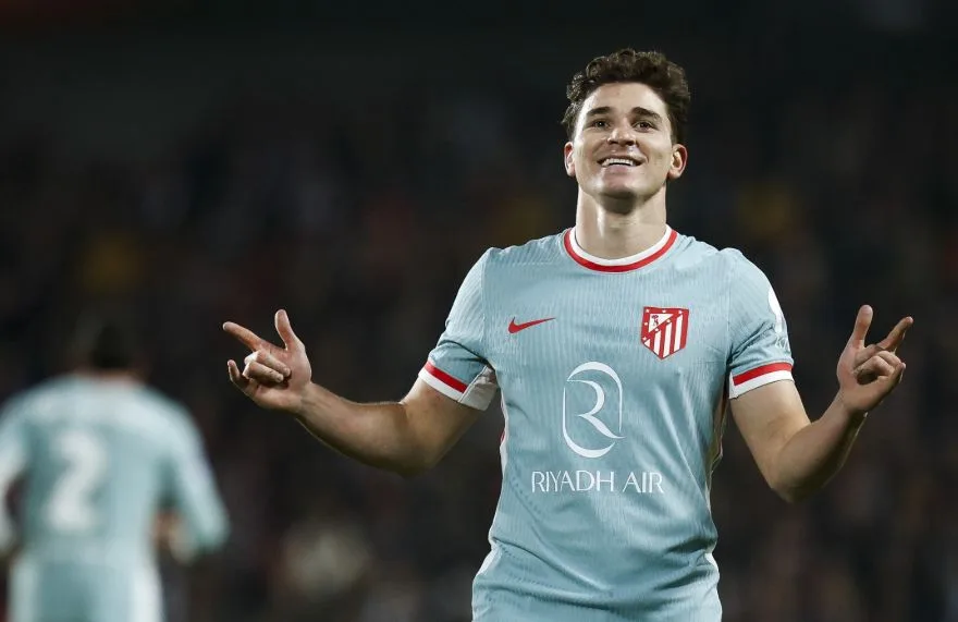 « Il avait besoin de temps » – Le manager de l’Atletico Madrid, Diego Simeone, s’en prend aux critiques de Julian Alvarez
