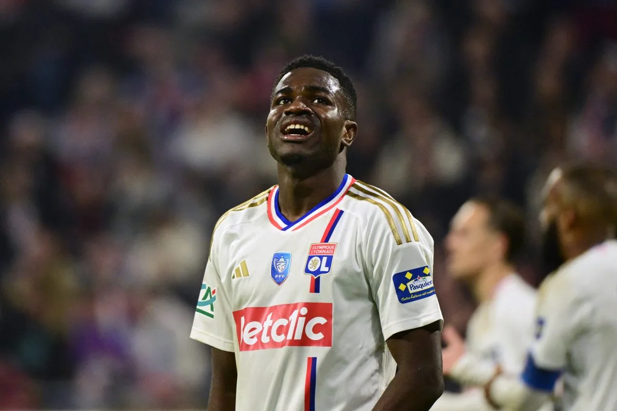 Ernest Nuamah de Lyon subit une opération après une blessure au LCA