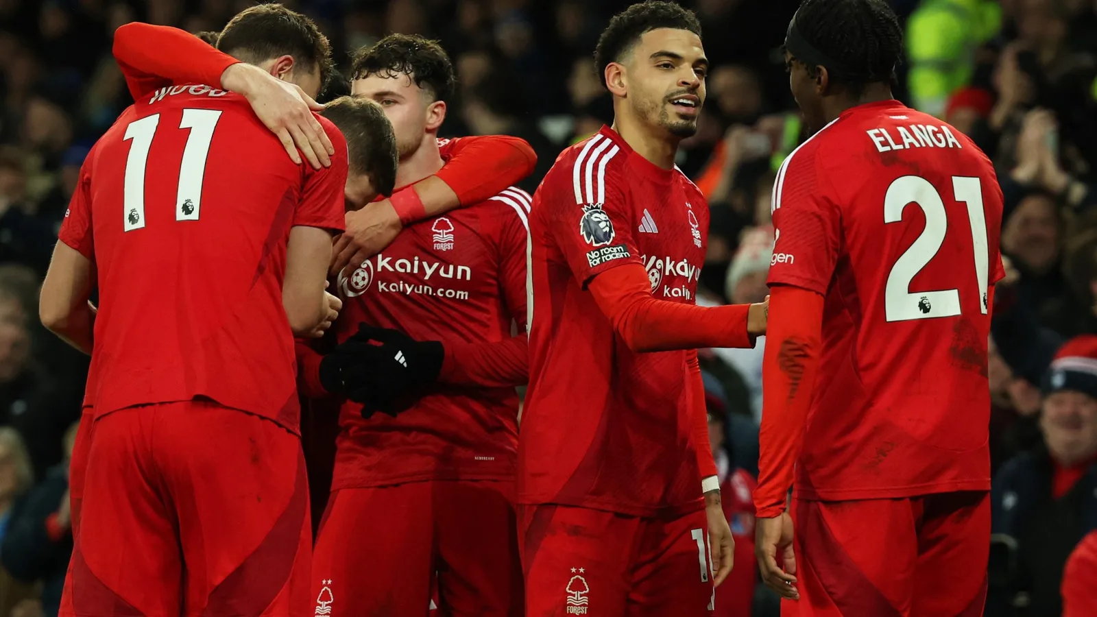 Everton 0 Nottingham Forest 2 : les visiteurs brûlants maintiennent la charge européenne grâce aux buts de Wood et Gibbs-White