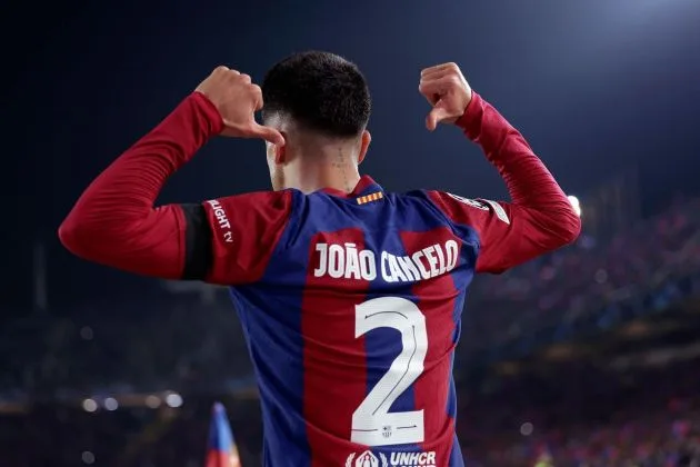 « J’ai joué pour le club pour lequel j’ai toujours voulu jouer » – Joao Cancelo revient sur son passage à Barcelone