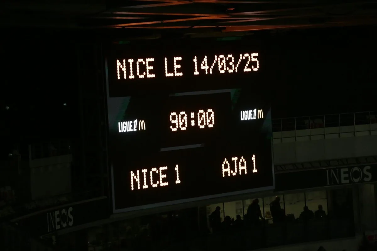 Notes des joueurs | OGC Nice 1-1 Auxerre: Florian Ayé Snatches Point comme un gaspillage 10-Man Nice Punis